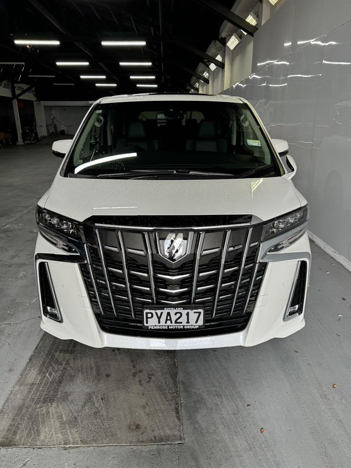 2023 Toyota Alphard