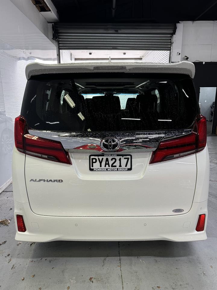 2023 Toyota Alphard