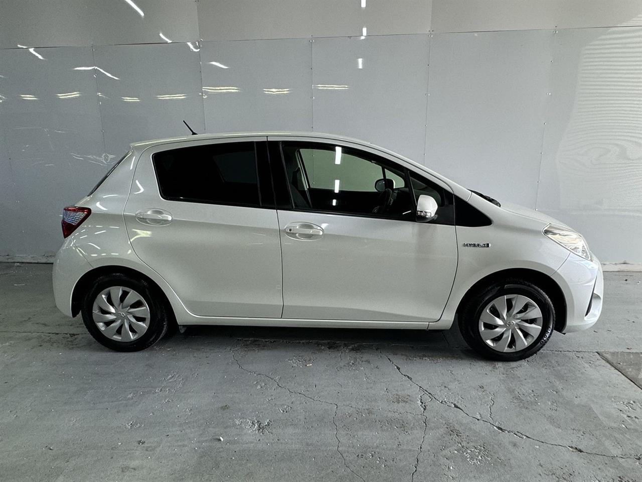 2017 Toyota Vitz