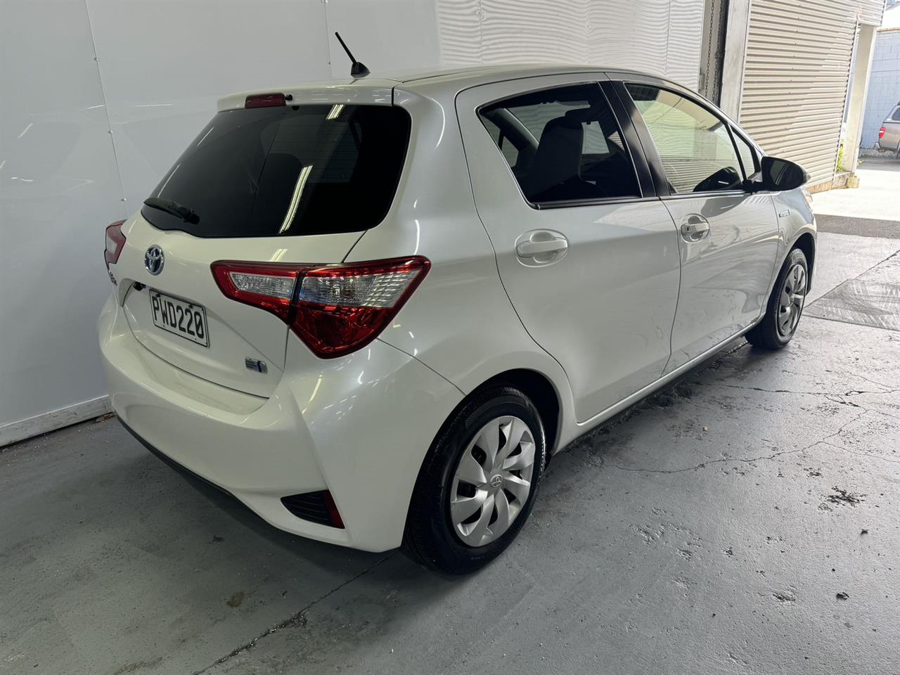 2017 Toyota Vitz