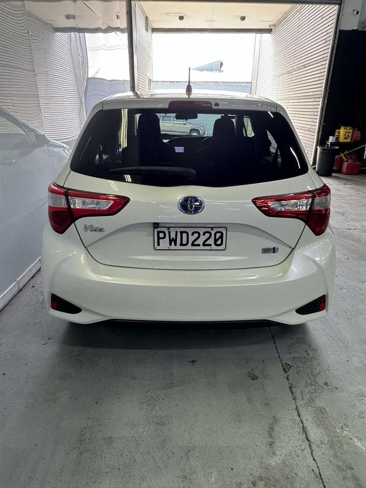 2017 Toyota Vitz