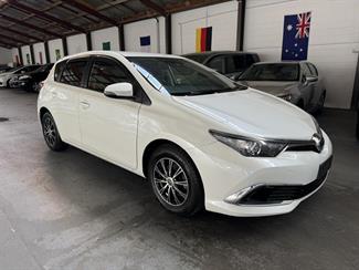 2015 Toyota Auris - Thumbnail