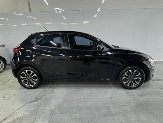 2016 Mazda Mazda2 - Thumbnail